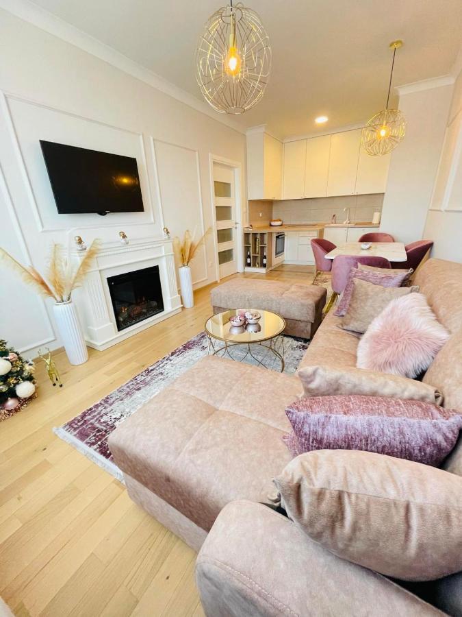 Apartamento Stan Na Dan "Apartman Purple" Banja Luka Exterior foto