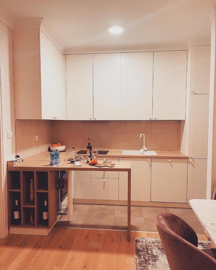Apartamento Stan Na Dan "Apartman Purple" Banja Luka Exterior foto